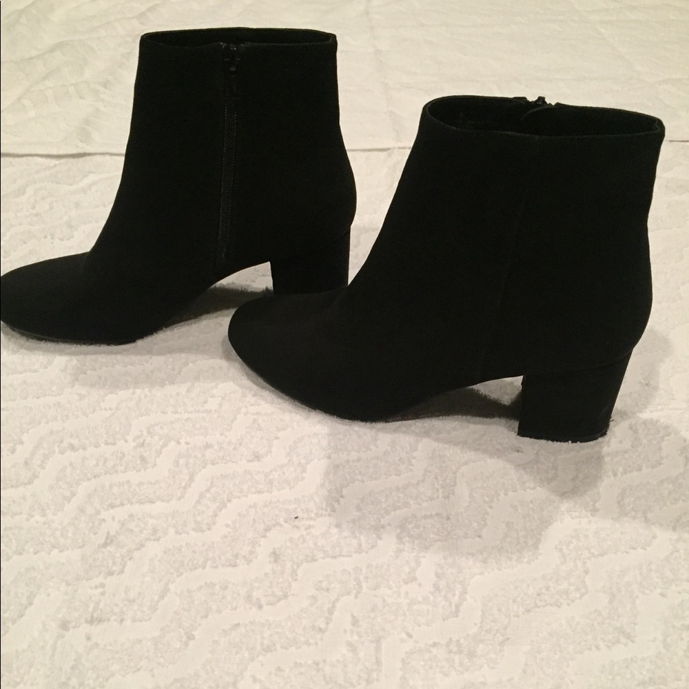 Black bootie